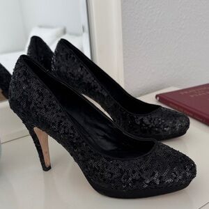White House black market 9 shoes sparkle worn twice. Black high heel